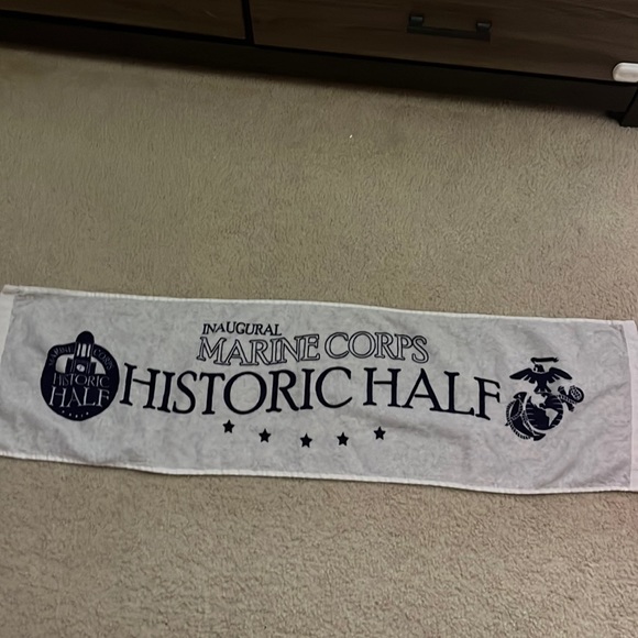 Inaugural Marine Corp Towel and FBI Golf Towel - Picture 2 of 3